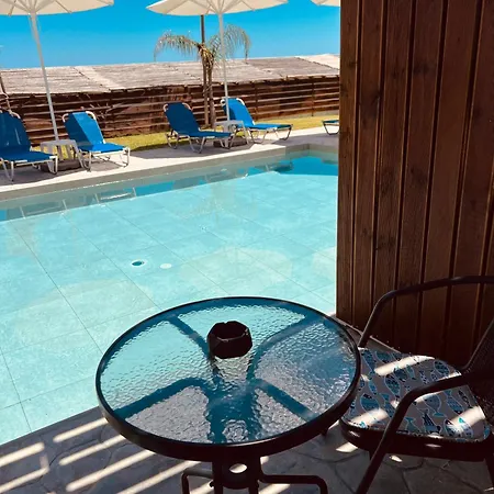 Semesterbostad Grande Blue With Private Bay