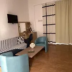 Grande Blue With Private Bay *