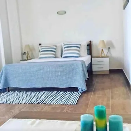 Grande Blue With Private Bay *