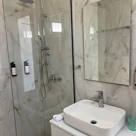 Grande Blue With Private Bay *