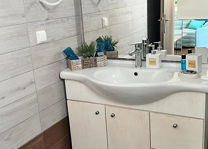 Grande Blue With Private Bay Tatil Evi