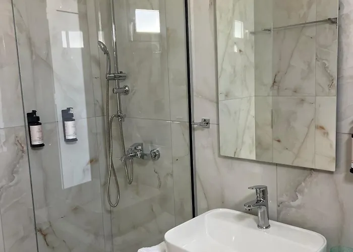 Grande Blue With Private Bay *