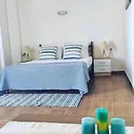 Grande Blue With Private Bay *