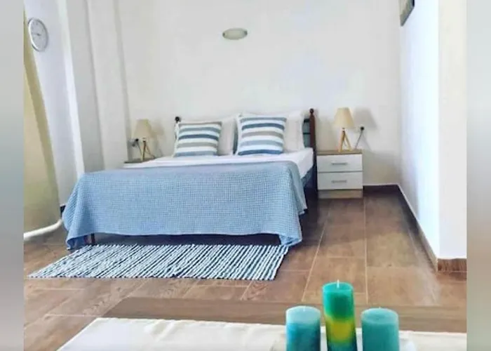 Grande Blue With Private Bay *